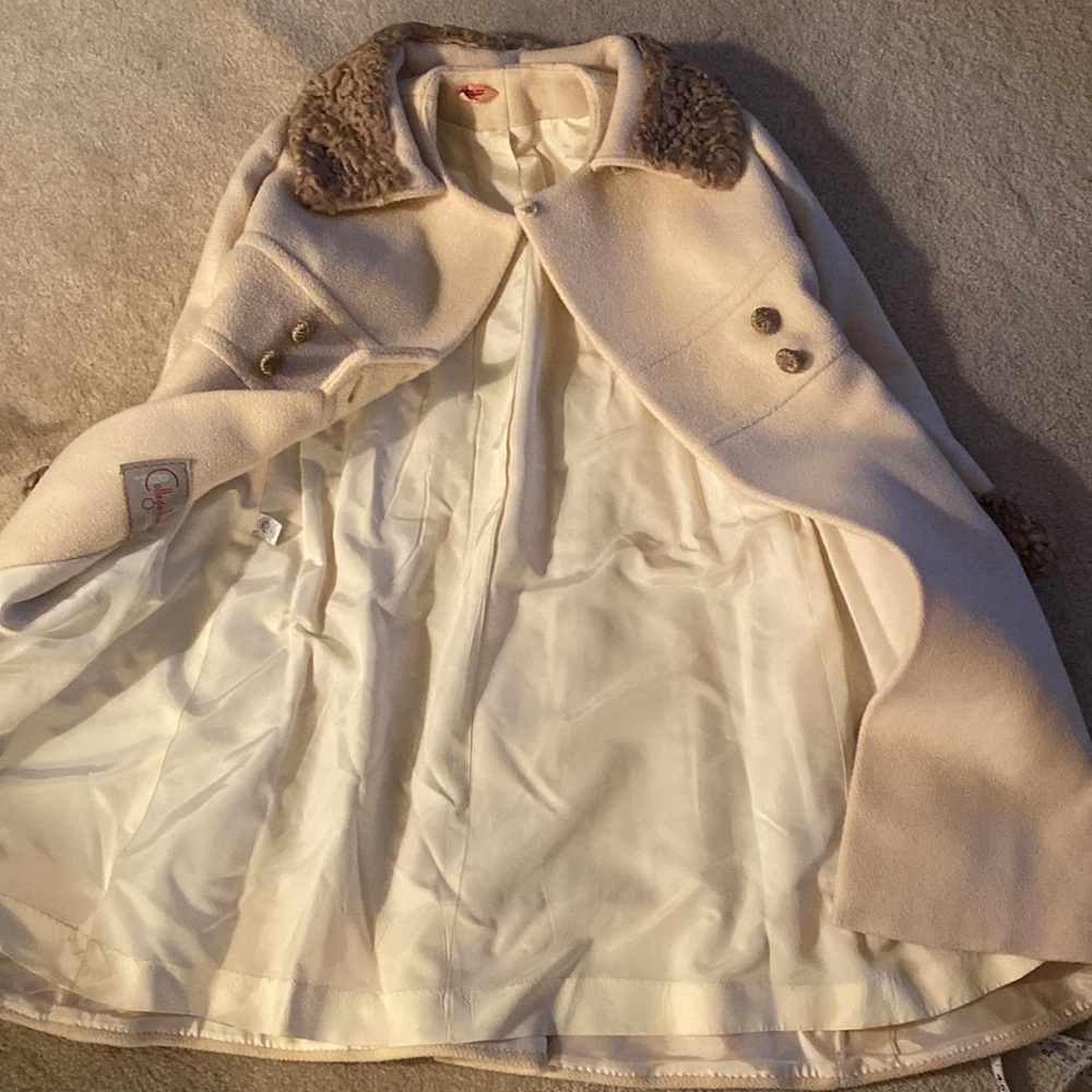 Vintage college TownePlace classics  coat.dry cleaned - Picture 15 of 17
